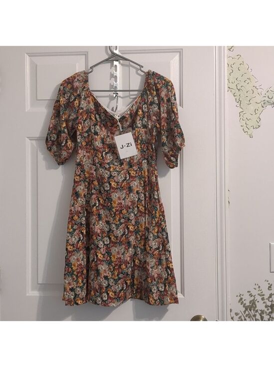 Dresses & Skirts - New beautiful dress